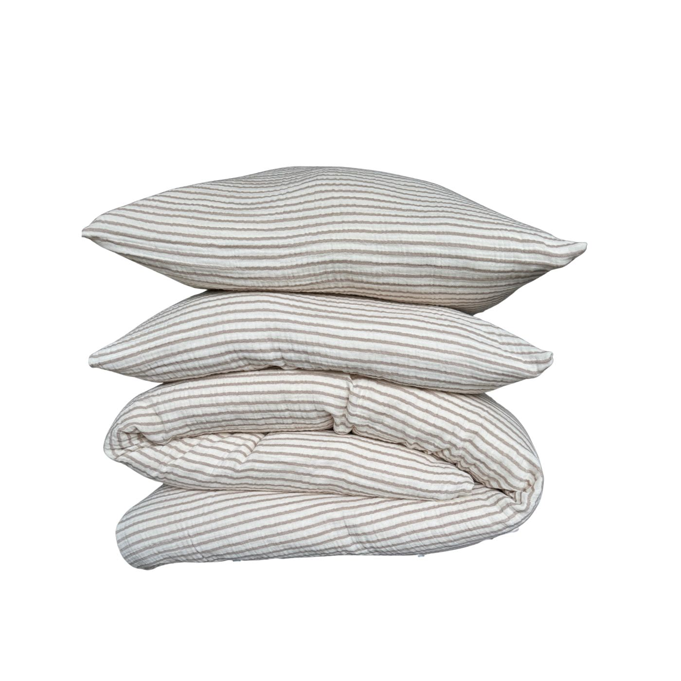 Gestreiftes Musselin Set mit Duvetbezug und Kissen auf weissem Hintergrund