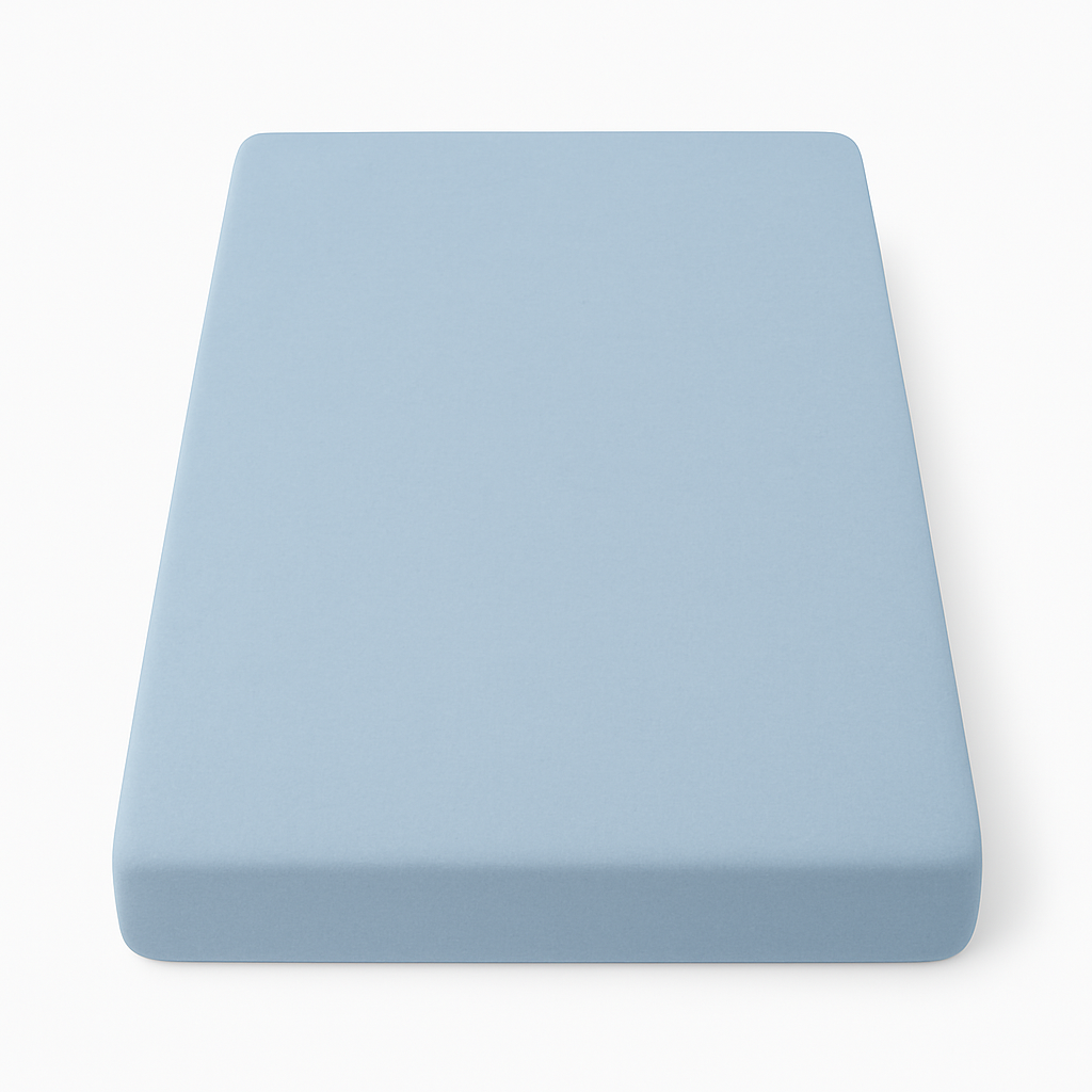 Himmelblau Jersey Fixleintuch als Produktfoto auf weissem Hintergrund