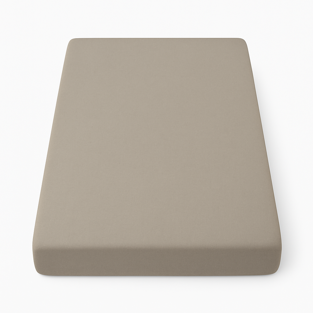 TaupeJersey Fixleintuch als Produktfoto auf weissem Hintergrund